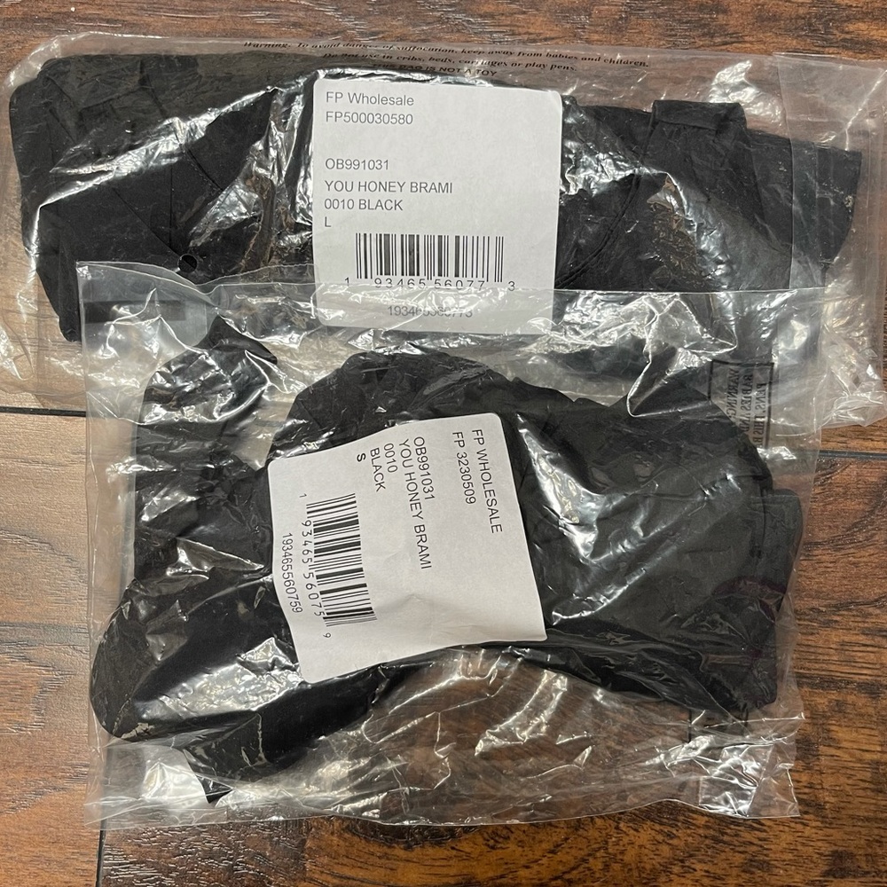 NWT Free People You Honey Brami in Black OB 991031 - Picture 4 of 7